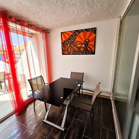 703 Grand T2 Pers Port Ambonne 1eme Etage Апартаменти Агд